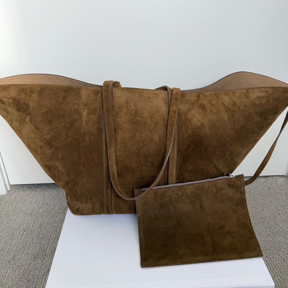 Suede Brand New Zara Bag with Pouch.Premium Collection. 100% cow leather (Suede) - Picture 3 of 16